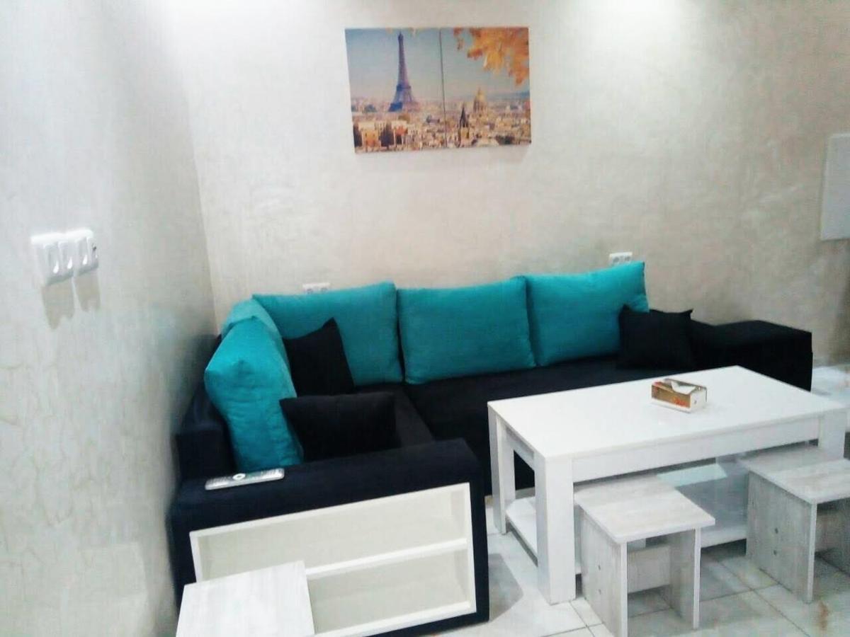 Luxury Apartment With Jacuzzi On Republic Square 耶烈万 外观 照片
